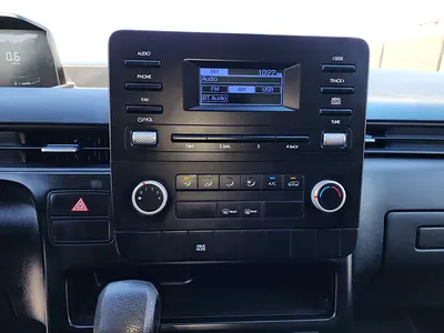 2023 Hyundai STARIA photo 14