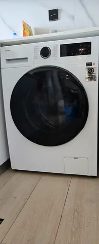 Under warranty Samsung Front-load washing and dryer machine in good working condition