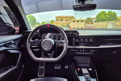 صورة 10 لـ 2023 AUDI RS3