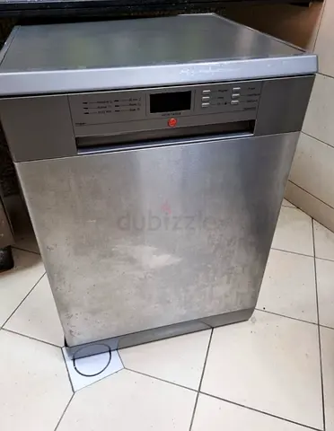 Stainless Steel Freestanding Dishwasher - Working Condition