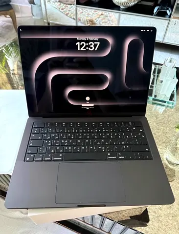 MacBook Pro M4 14 inch 24GB 512GB (Arabic and English keyboard)