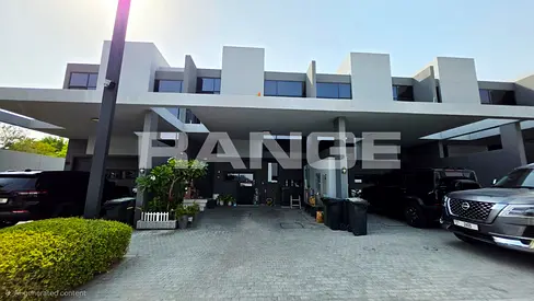 Upgraded Property | Vacant on Transfer | Single Row
