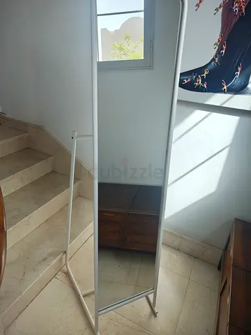 Standing mirror