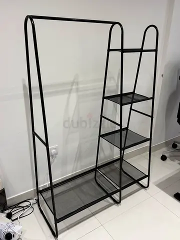 Clothes rack with shoe storage