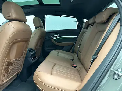 صورة 14 لـ 2024 AUDI Q8 E-TRON