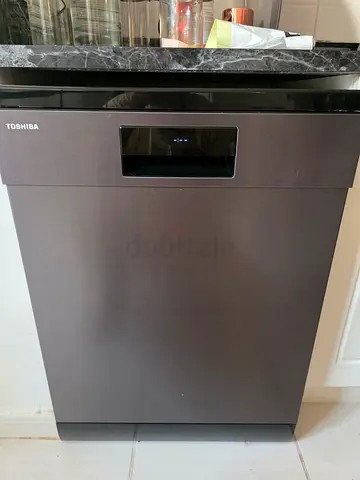Toshiba Dishwasher 3 Raks Latest model excellent condition
