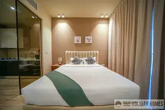 Spacious Fully furnished Modern Studio - Balcony with Park View