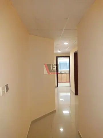 HALL WITH DOOR 2 ROOMS SEPARATE 1BHK AVAILABLE READY FOR FAMILY 31K 32K WITH 6 PAYMENTS WITH BUS F22 F24