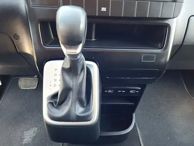 2023 Hyundai STARIA photo 15