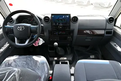 صورة مصغرة 14 لـ 2026 Toyota LAND CRUISER 70 SERIES