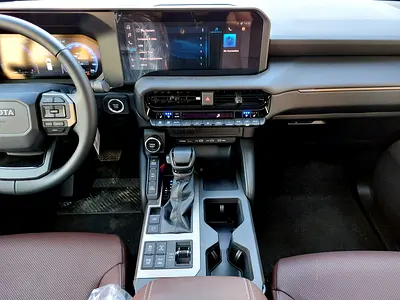 Toyota Prado Adventure, миниатюра 8