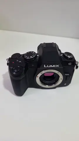 Panasonic Lumix G85 Mirrorless Camera  - Flawless Condition