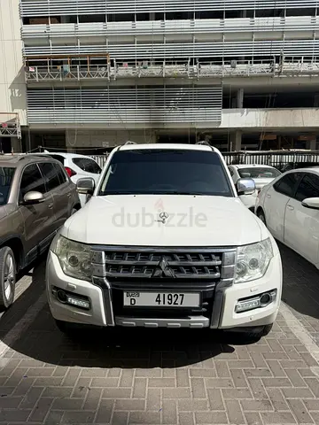 Mitsubishi Pajero GLS 2015 GCC Specs - Well Maintained