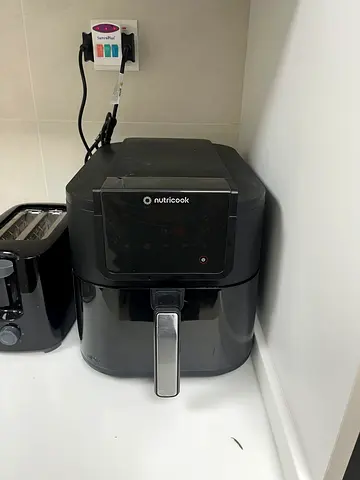Nutricook Large Air Fryer - excellent Condition, used twice only