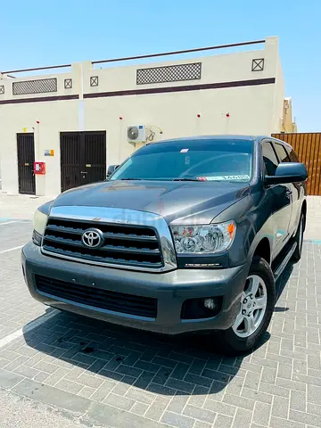 Toyota Sequoia GXR 2012 GCC Specs