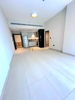 Elegant 2 BR + Store | Prime Location | Book Now