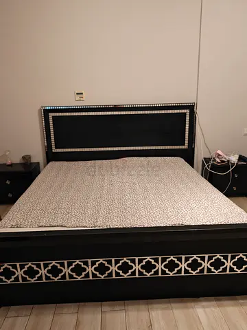 Black King Size Bed Frame set with Decorative Inlay - Good Condition
