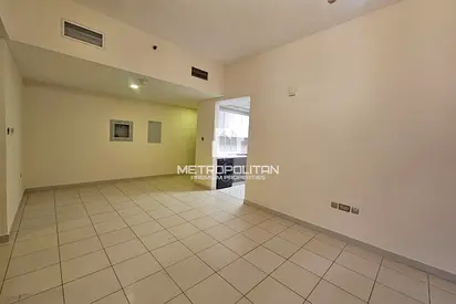 Refined Family Living | Spacious 3 Beds + Laundry