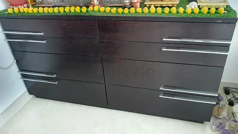 Modern Dark Wood Dresser with 6 Drawers