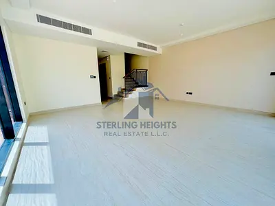 Fabulous 5BR Townhouse | Ready to Move In- Single Row -Corner unit | Large Layout | Prime Location