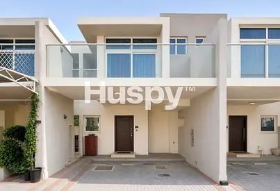 Single Row | Extended Lounge | Near Pool and Park