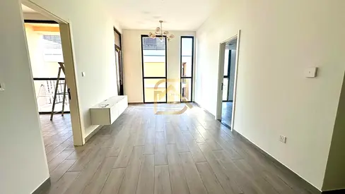 Modern Living | Prime Midtown Community | Multiple chqs