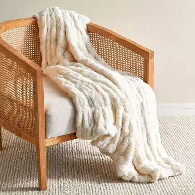 Craster Rabbit Fur Mink Blanket -200x240 cm White