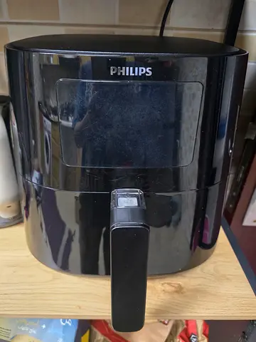 Philips Air Fryer - Compact Black (Used)