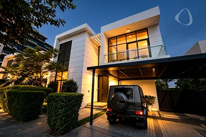 5 bed | Golf Course vIews | Ready