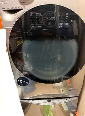 Twin wash LG Inverter Direct Drive 10/7 kg Washer Dryer with TrueSteam