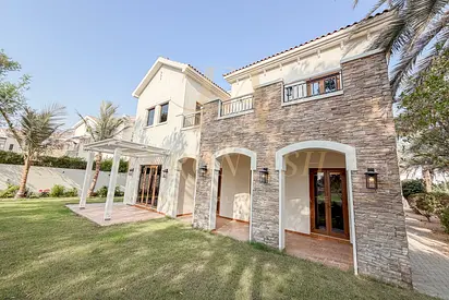 STUNNING GOLF COURSE VIEW | GRANADA TYPE | LARGE PLOT