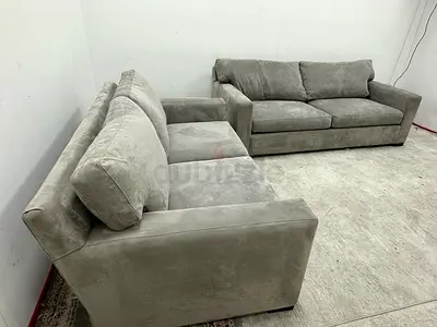 Looks great condition cratebarrel five seater sofa