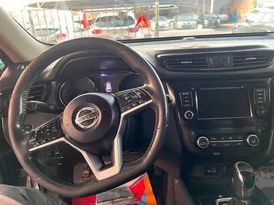 صورة 14 لـ 2018 Nissan ROGUE