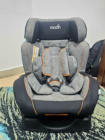 Moon brand convertible toddler car seat - grey. Condition is like new