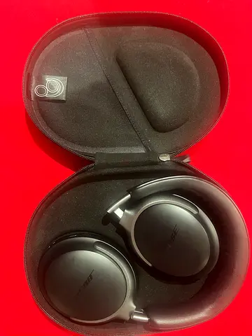 Bose QuietComfort Over-Ear Noise Cancelling Headphones with Case
