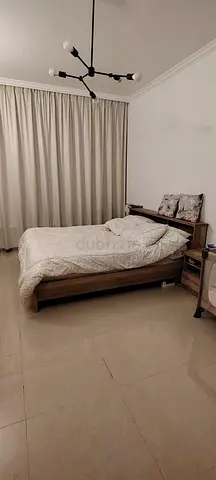 Bed + 2 side table + dressing table