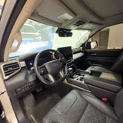 صورة 6 لـ 2024 Toyota SEQUOIA