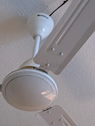 2 Havells ceiling fan - 3 blade, white, working condition good