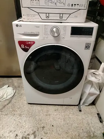LG 8.5kg Front Load Washing Machine - Good Working Condition