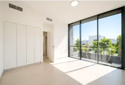 Spacious 4BR READY | HIGH ROI | PREMIUM UNIT