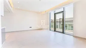 PRIME LOCATION | SPACIOUS LAYOUT | BRIGHT APARTMENT