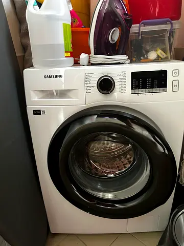 Samsung front load washing machine - good working condition