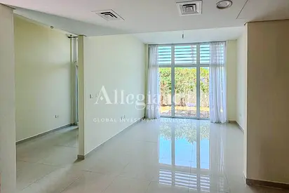 1BR Townhouse | Gated Community | Motivated Seller