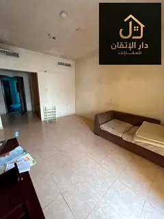 *_Golden opportunity for rent: 2 bedroom + hall apartment in Al Qulaia area. Excellent price._*