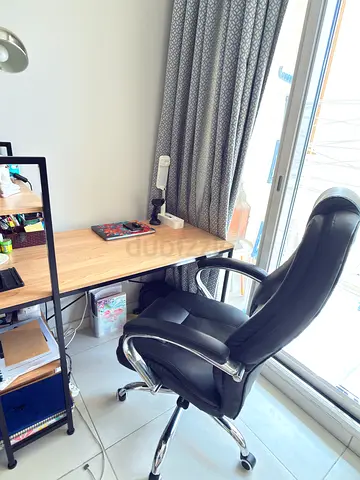 Excellent Deal : Office Desk And Chair