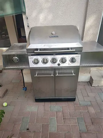 Stainless Steel 4-Burner Gas Grill with Side Burner - Good Working Condition