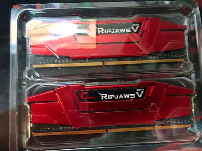 G.Skill Ripjaws V DDR4 2x8GB Red RAM (16GB Kit)