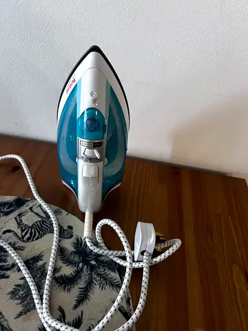 Tefal Easygliss Plus Steam Iron