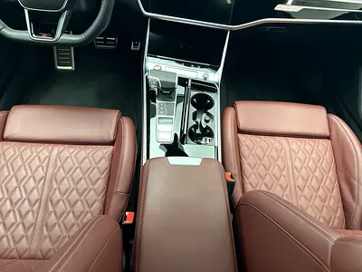 2025 AUDI S6 照片 12