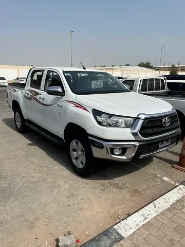 Toyota Hilux 2025 Double Cab DLX 4x4 - Brand New GCC